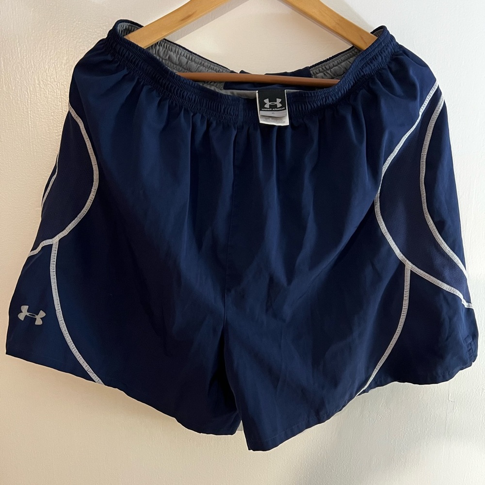 UnderArmour lined running shorts. Navy. XL. Key pocket in back.